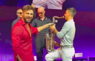 Novak Djokovic și talentul său ascuns. A făcut spectacol pe scenă! A luat saxofonul și a cântat în timpul unui concert