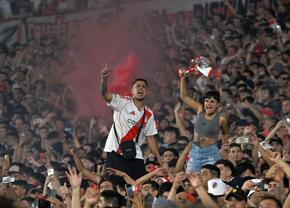 Ce deziluzie! River Plate a ratat calificarea în finala Copei Libertadores, iar în tribune s-a trecut de la extaz la agonie: imagini epice