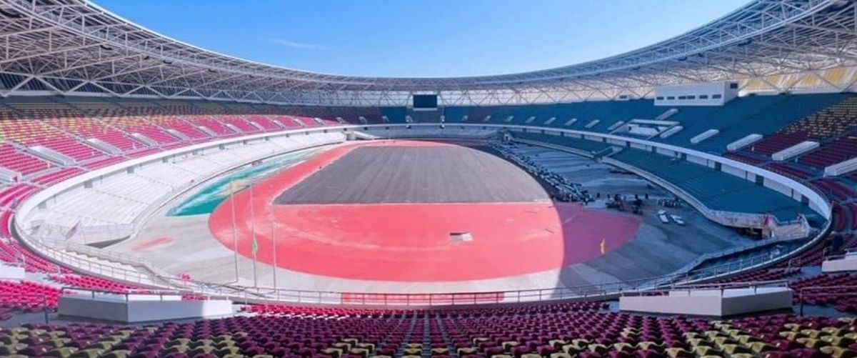 Chinezii au construit un stadion de 33.000 de locuri într-o țară străină » E cea mai modernă bază sportivă din zonă: imagini de senzație