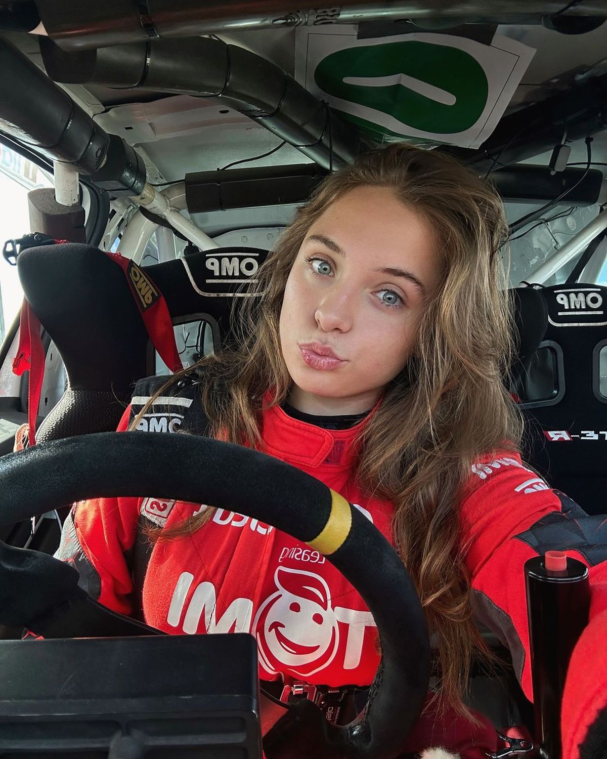 BAC, admiterea la Politehnică și adrenalină pe circuit » Cum a fost 2025 pentru Alexandra Teslovan și ce urmează la anul: „Vreau să particip la Campionatul European de Raliuri și la cel Mondial!”