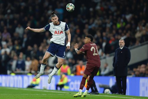 Radu Drăgușin în Tottenham - Manchester City / Foto: Imago images