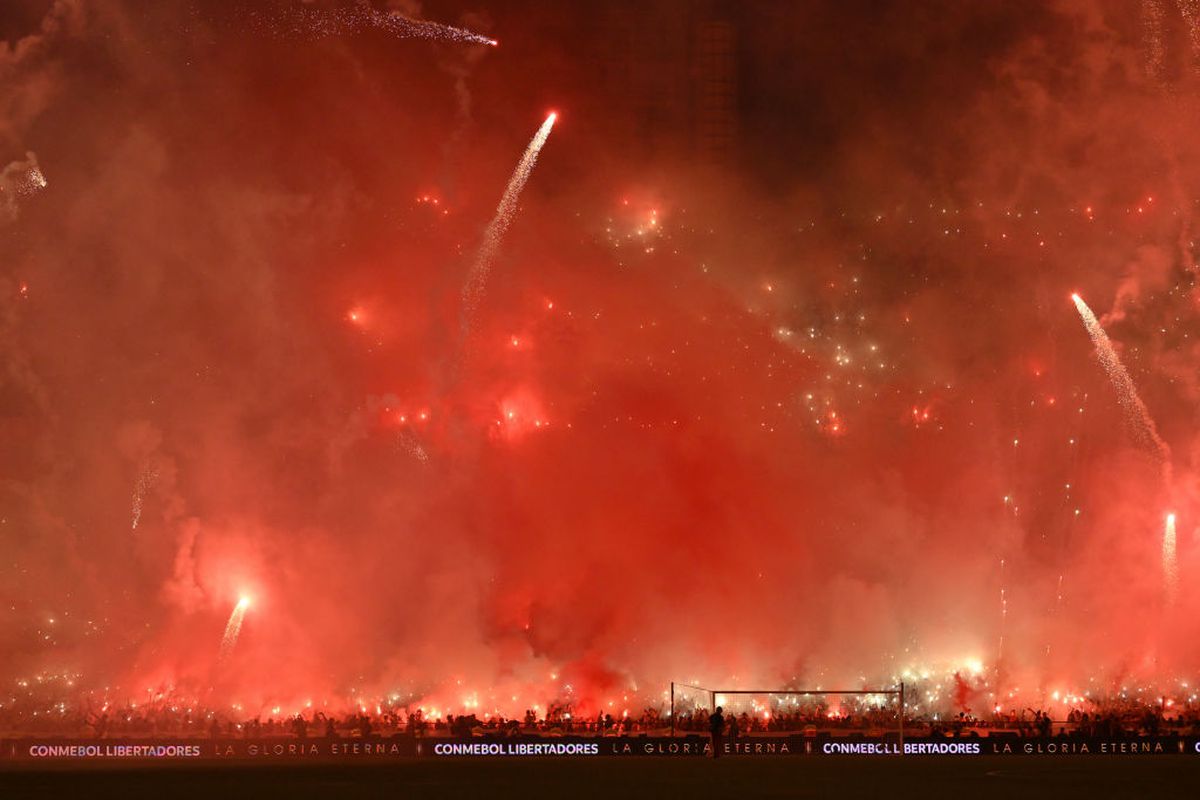 Ce deziluzie! River Plate a ratat calificarea în finala Copei Libertadores, iar în tribune s-a trecut de la extaz la agonie: imagini epice