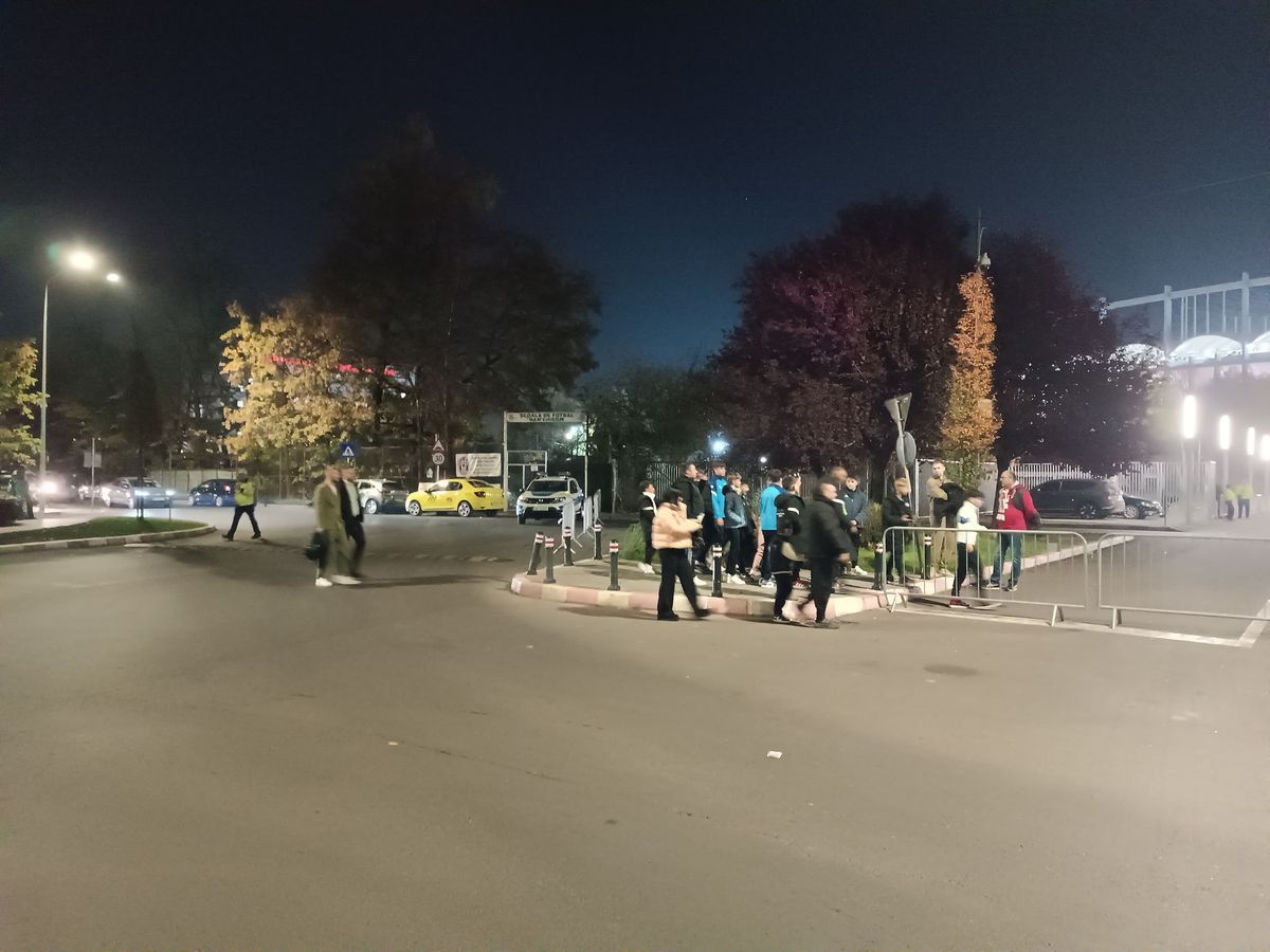 Dinamo - FCSB 0-6 în zece zile! „Câinii” au încasat-o și mai rău în Cupă, fiind UMILIȚI de rivală după pauză