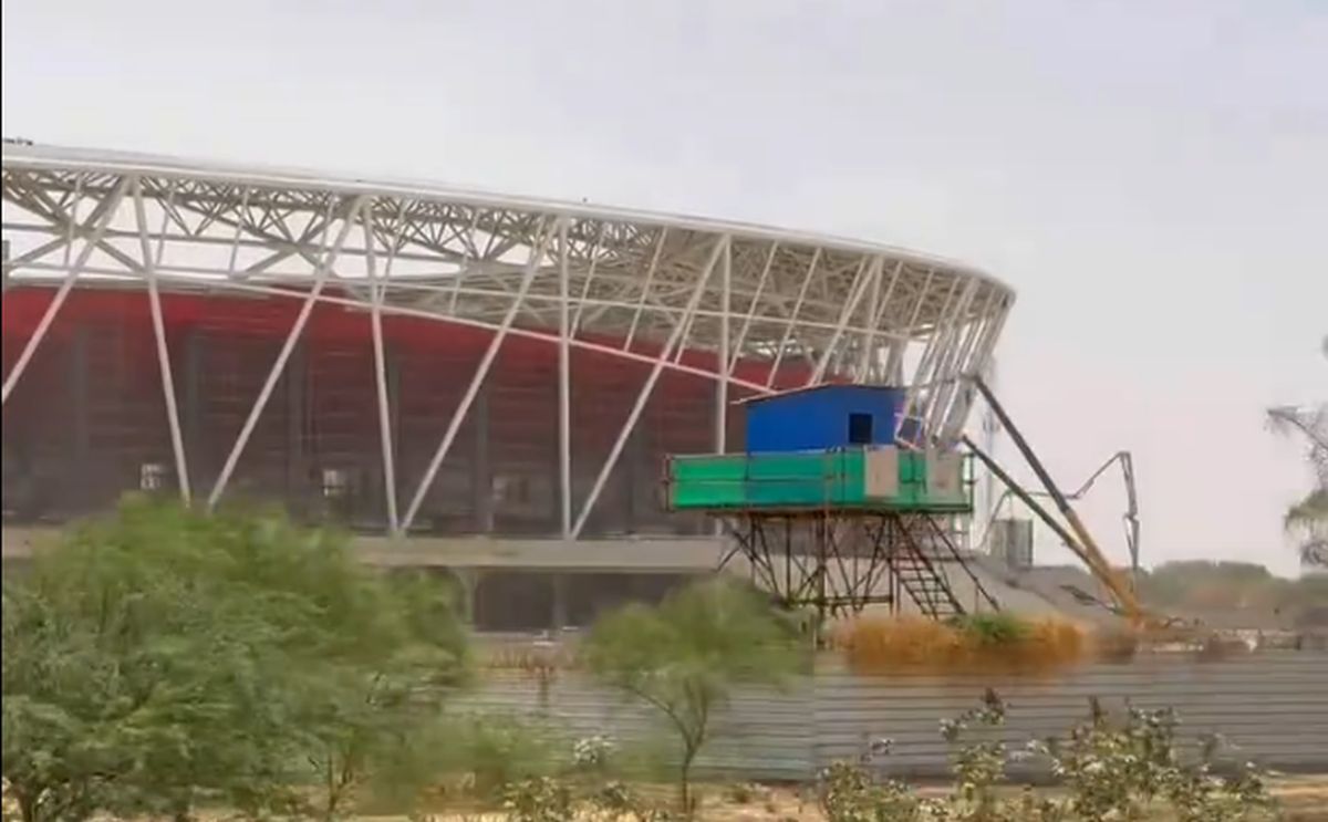 Chinezii au construit un stadion de 33.000 de locuri într-o țară străină » E cea mai modernă bază sportivă din zonă: imagini de senzație