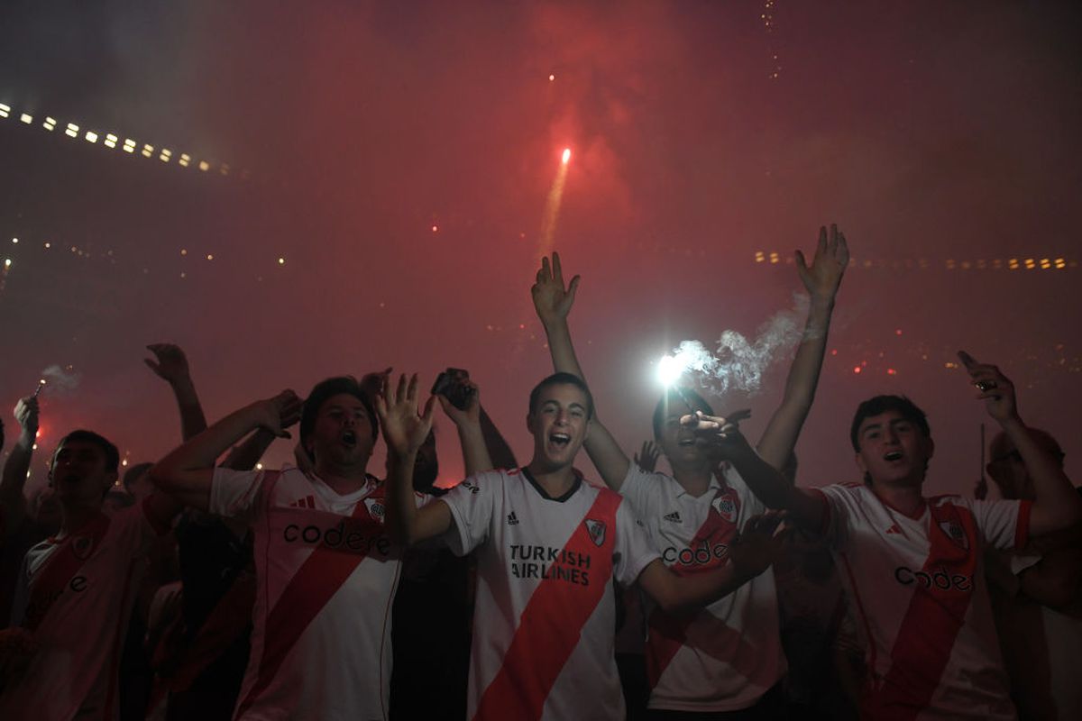 Ce deziluzie! River Plate a ratat calificarea în finala Copei Libertadores, iar în tribune s-a trecut de la extaz la agonie: imagini epice