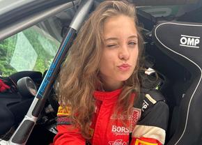 Are doar 18 ani și e o tânără speranță a motorsportului românesc: „Gata cu femeia la cratiță, bărbatul la muncă. S-au schimbat rolurile”