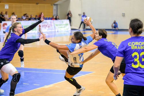 CSM București - Corona Brașov // foto: Imago