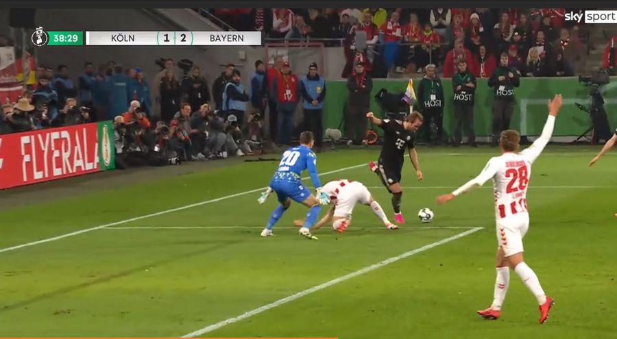 Harry Kane, gol fabulos din întoarcere la vinclu, în FC Koln - Bayer 1-4 din DFB Pokal / Foto: Captură Sky Sport Harry VulKane și Bayern, noi recorduri fantastice! » 14 victorii în 14 jocuri stagionale + Medie 1,57 goluri/meci!