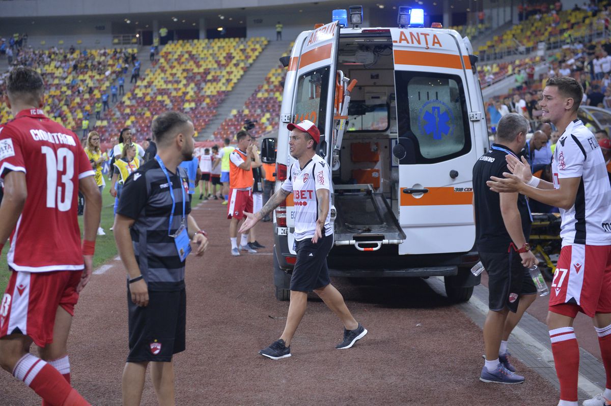 Antrenorul Petrolului a povestit un moment critic pe bancă: „Mi-a luat pulsul, apoi nu mai știu ce s-a întâmplat!”