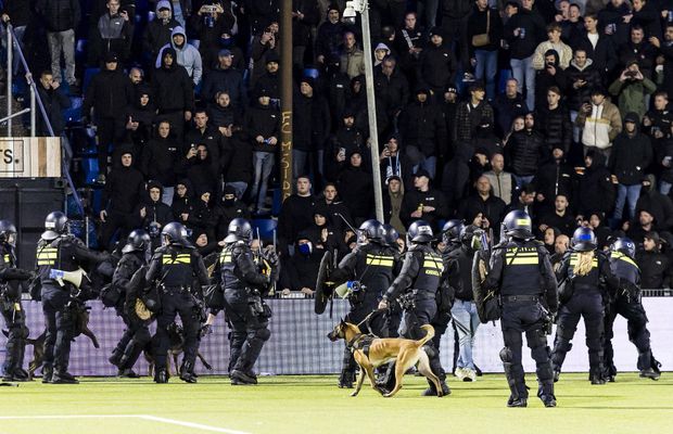 Scene șocante în Cupa Olandei » Bătaie generală în mijlocul terenului