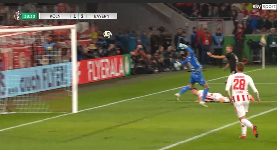 Harry Kane, gol fabulos din întoarcere la vinclu, în FC Koln - Bayer 1-4 din DFB Pokal / Foto: Captură Sky Sport Harry VulKane și Bayern, noi recorduri fantastice! » 14 victorii în 14 jocuri stagionale + Medie 1,57 goluri/meci!