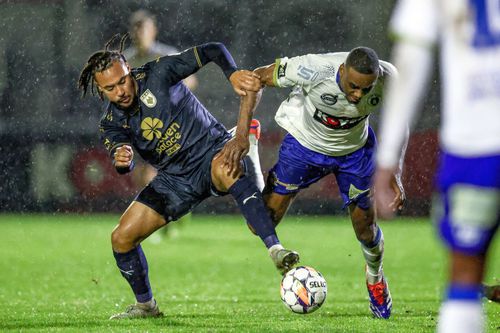Alexis Beka Beka, în stânga. Foto: Imago Images