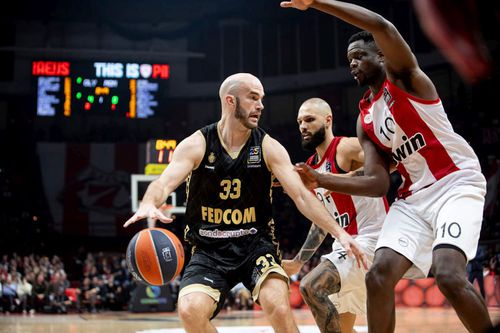 Veteranul Nick Calathes (stânga) a semnat cu Partizan Belgrad/Foto: euroleaguebasketball.net