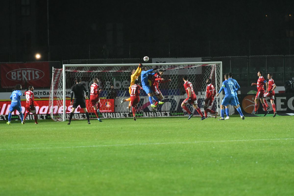 SEPSI - CRAIOVA 1-0 // VIDEO+FOTO » E grozav vedetismul! Craiova exagerat de pretențioasă a lui Pițurcă a arătat ca un star scârbit
