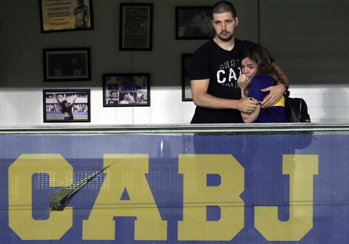 Moment emoționant pe „Bombonera” » Dalma, fiica lui Maradona, a asistat la partida dintre Boca Juniors și Newell's Old Boys şi a izbucnit în plâns