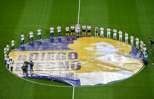 Moment emoționant pe „Bombonera” » Dalma, fiica lui Maradona, a asistat la partida dintre Boca Juniors și Newell's Old Boys şi a izbucnit în plâns