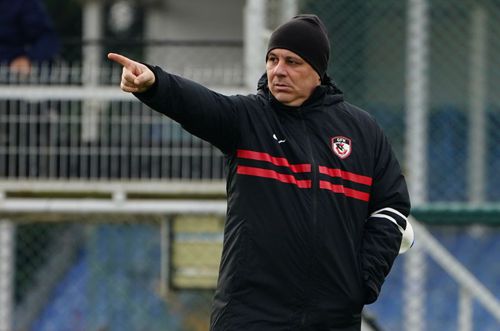 Marius Șumudică, 49 de ani, antrenorul lui Gaziantep, a lăsat de înțeles că ar fi tentat de o eventuală ofertă venită din partea lui CFR Cluj.