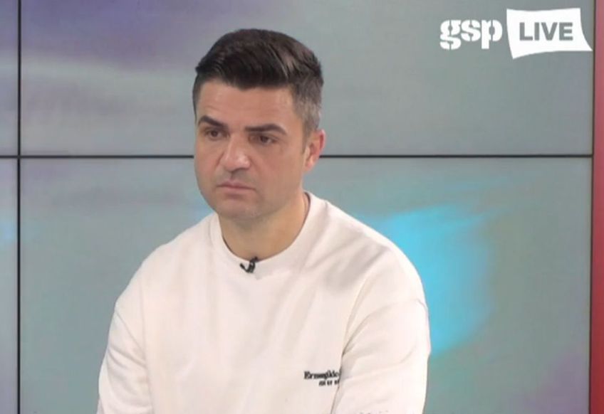 Florin Bratu (41 de ani), selecționerul naționalei U21, a vorbit în emisiunea de azi GSP Live despre stagnarea din cariera lui Octavian Popescu (18 ani), extrema celor de la FCSB. Mihai Stoica, managerul roș-albaștrilor, îl contrazice pe Bratu.