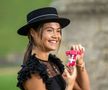 Emma Răducanu (20 de ani, 75 WTA), câștigătoare la US Open în 2021, a fost prezentă ieri la palatul Windsor pentru a primi titlul de MBE (Membru al Ordinului Imperiului Britanic) din partea regelui Charles al III-lea.