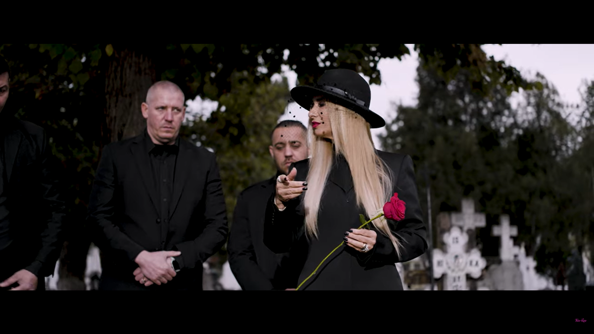 Video șocant cu Anamaria Prodan. Mesaj sumbru pentru „Soarele meu”, direct din cimitir: „Ți-am dat bani, ți-am luat mașină. Ți-am luat casă cu grădină”