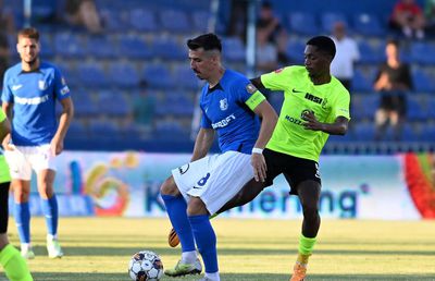 Farul a trăit periculos la Iași. O repriză de nota 10, alta modestă