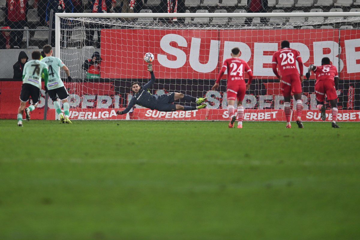 Notele GSP după Dinamo - Sepsi 1-1 » Cel mai slab „câine” a primit 4: „Rămâne veriga slabă”