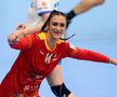 România a învins Cehia, scor 29-28, în primul meci al grupei B de la Campionatul European de handbal feminin. Bianca Bazaliu (27 de ani) speră să rămână la Debrecen cât mai mult timp. O declarație sinonimă cu accederea în faza grupelor principale.