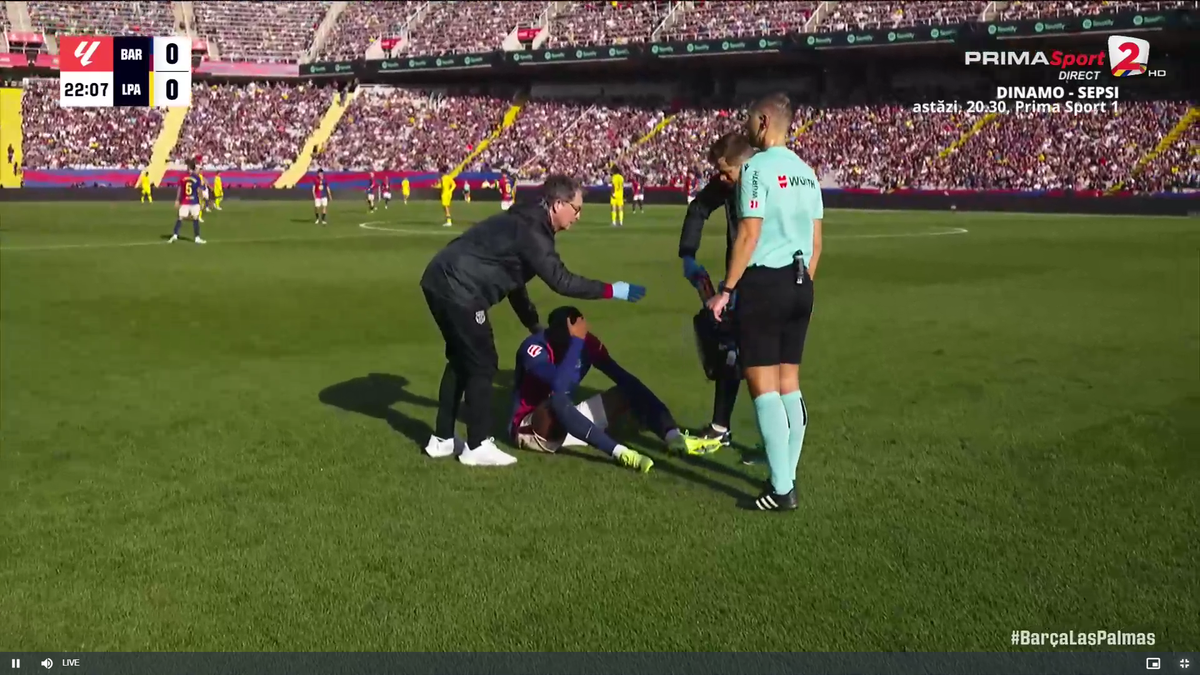 Clipe de panică în Barcelona - Las Palmas » Fotbalistul catalanilor a primit o lovitură în gât și nu se mai putea ridica