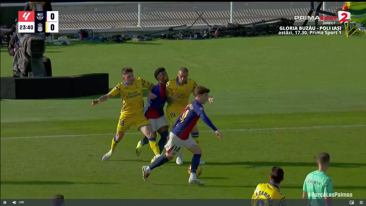 Clipe de panică în Barcelona - Las Palmas » Fotbalistul catalanilor a primit o lovitură în gât și nu se mai putea ridica