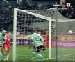 Autogol de necrezut în Dinamo - Sepsi. Cum a putut să lovească mingea!