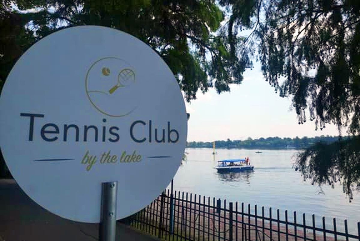 Cum arată „Tennis Club by the Lake”, clubul de tenis deținut de fiul lui Călin Georgescu