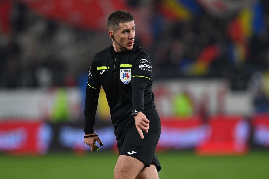 Delegări controversate la FCSB - U Cluj! » Acum 3 luni provoca un scandal imens după un meci al roș-albaștrilor + Și la VAR e un nume care a declanșat alt scandal