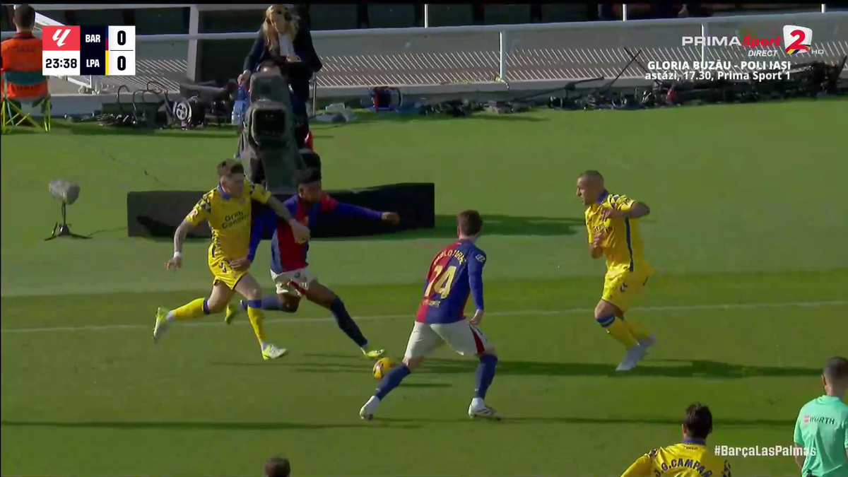 Clipe de panică în Barcelona - Las Palmas » Fotbalistul catalanilor a primit o lovitură în gât și nu se mai putea ridica