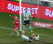 Autogol de necrezut în Dinamo - Sepsi. Cum a putut să lovească mingea!