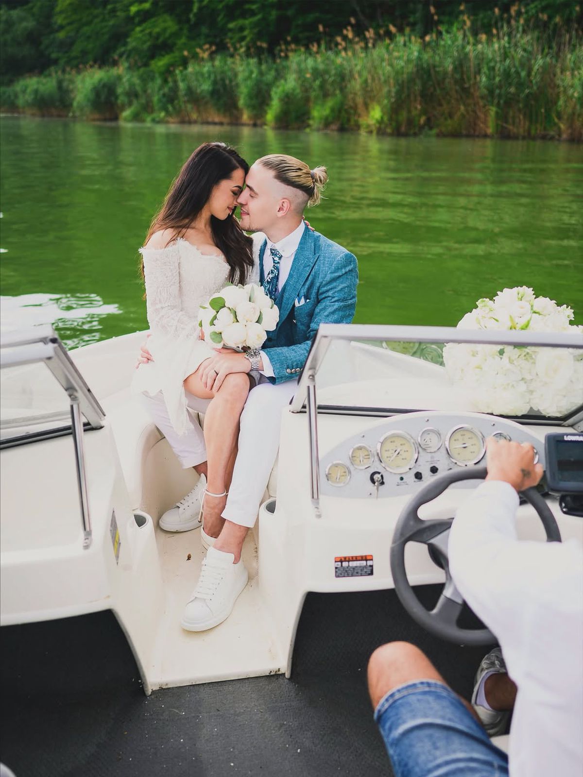 Larisa Iordache și soțul ei, părinți ai unei fetițe