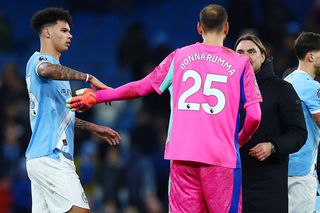 Pep Guardiola, atacat dur după un moment din timpul meciului cu Leeds: „Foarte inteligent. Al patrulea oficial mi-a spus că nu se poate face nimic”