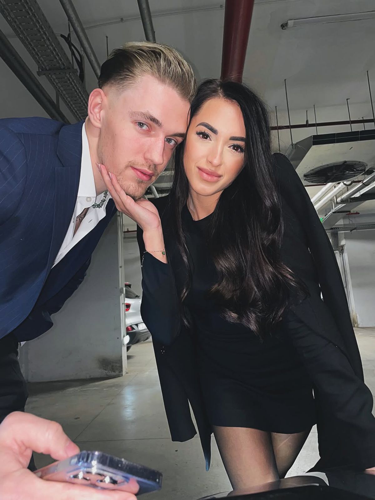 Larisa Iordache și soțul ei, părinți ai unei fetițe