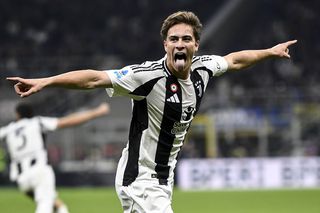 Atenție, Mircea Lucescu! Adversarul din barajul CM, de nota 10 » Recordul doborât de Kenan Yildiz la Juventus