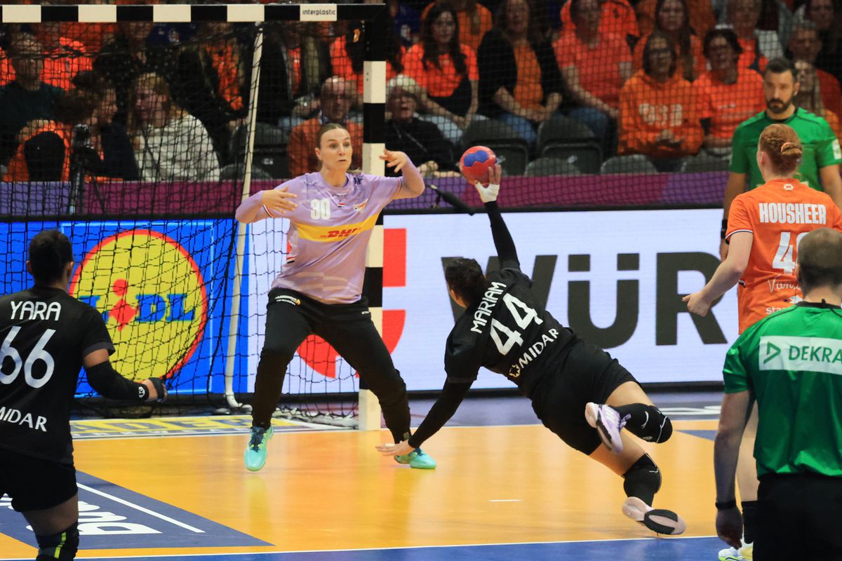 Tradiție de 1 Decembrie! Am întrebat 100 de olandezi: „Primul nume de sportiv din ROMÂNIA care vă trece prin minte?” » Două legende sunt la egalitate pe locul 1: surprize mari în top