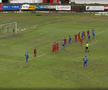 Mai rău ca la amatori » Încă un meci de Liga 2 jucat pe „câmp”: imagini SCANDALOASE