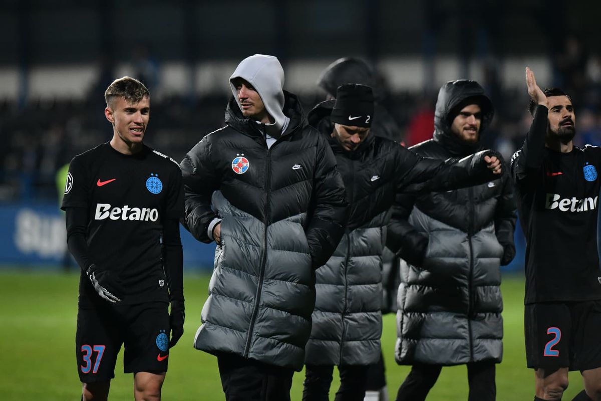 Ce s-a întâmplat pe gazon după Farul - FCSB