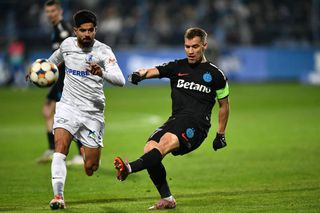 Darius Olaru se ia de arbitraj: „Nu a fost, a atins mingea”