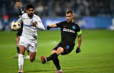 Darius Olaru se ia de arbitraj: „Nu a fost, a atins mingea”