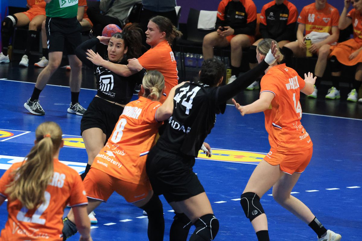 Tradiție de 1 Decembrie! Am întrebat 100 de olandezi: „Primul nume de sportiv din ROMÂNIA care vă trece prin minte?” » Două legende sunt la egalitate pe locul 1: surprize mari în top