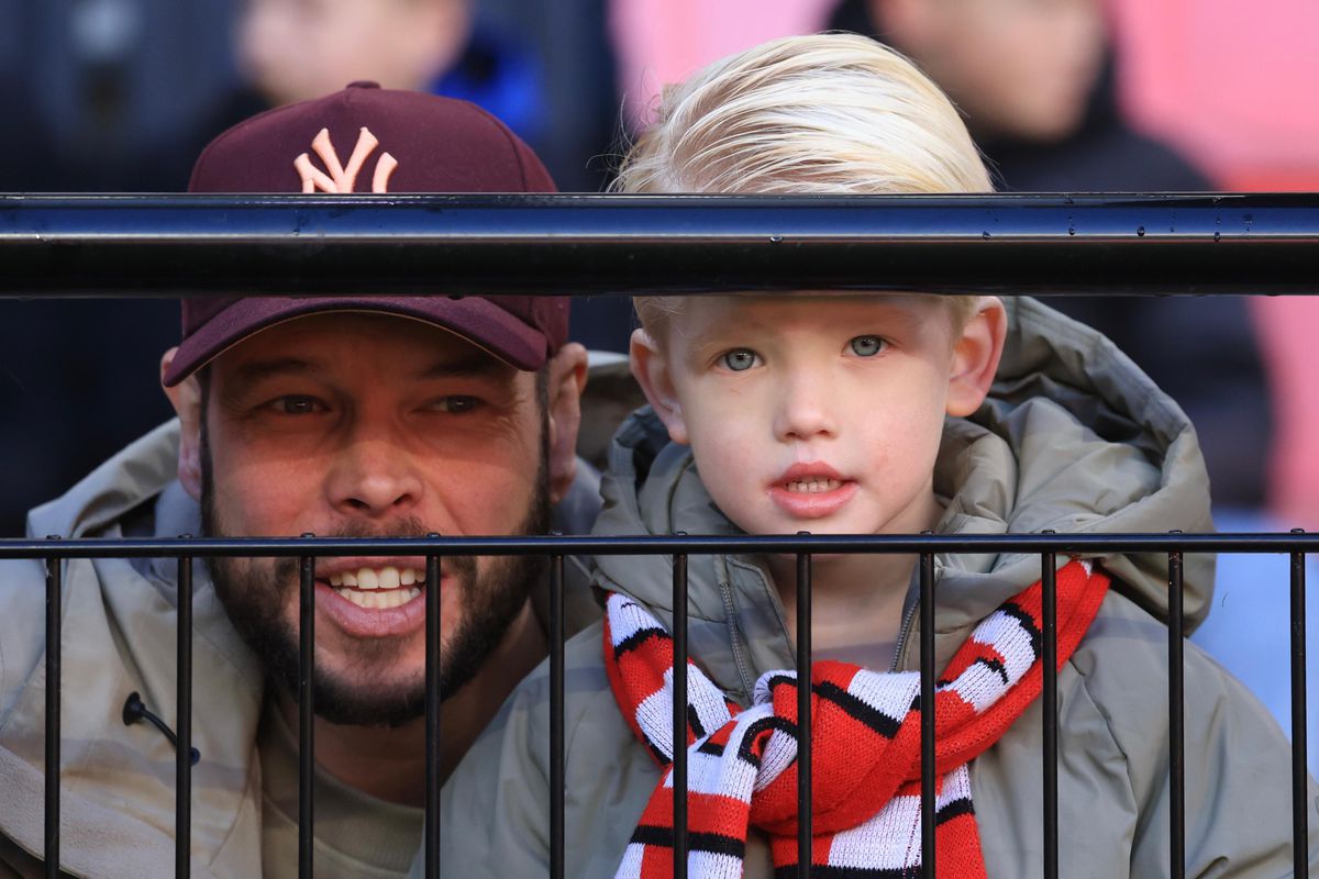 Cu Dennis Man odihnit, PSV s-a distrat în fața lui Volendam » Reporterii GSP au asistat la meci din tribunele Philips Stadion