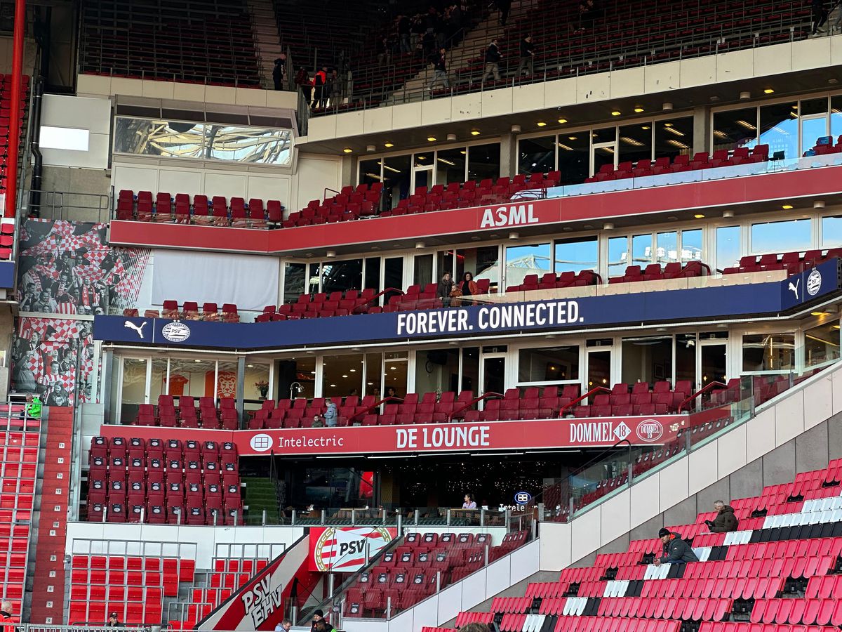 Cu Dennis Man odihnit, PSV s-a distrat în fața lui Volendam » Reporterii GSP au asistat la meci din tribunele Philips Stadion