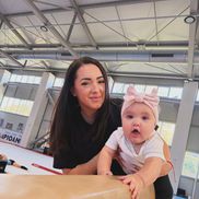 Larisa Iordache și Cristian, soțul ei, părinți ai unei fetițe/Foto: Instagram (Larisa Iordache)