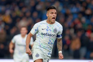 Lautaro, întrebat după ce i-a adus victoria lui Cristi Chivu: „Cât mai stai la Inter?”