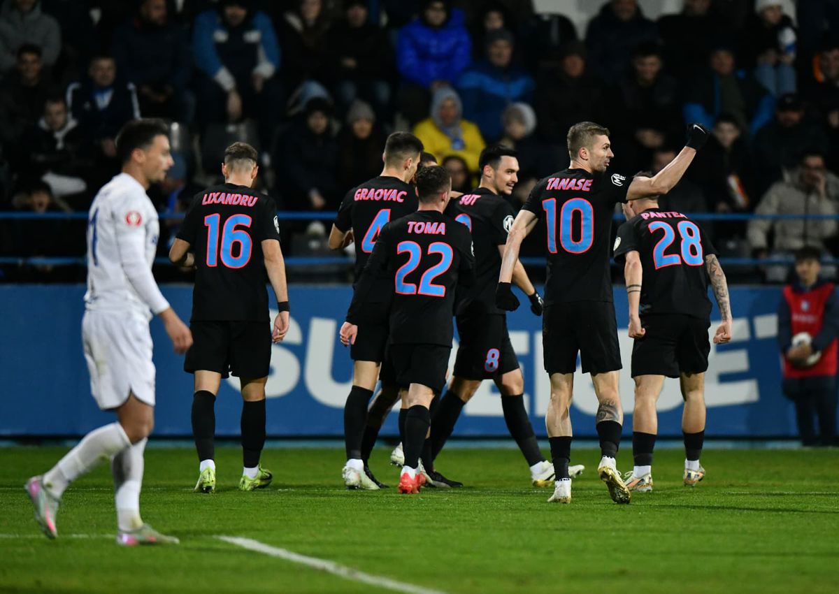 Erori în lanț » David Miculescu a înscris în Farul - FCSB după o fază încâlcită