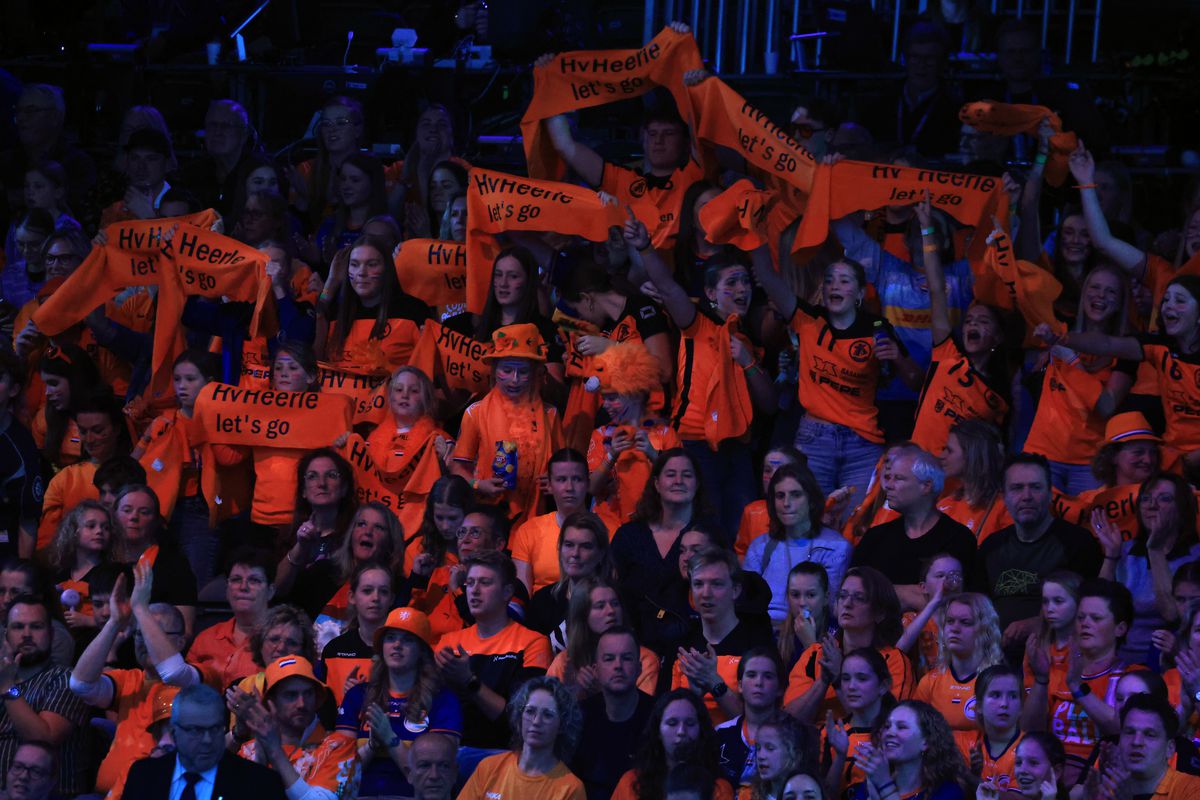 Tradiție de 1 Decembrie! Am întrebat 100 de olandezi: „Primul nume de sportiv din ROMÂNIA care vă trece prin minte?” » Două legende sunt la egalitate pe locul 1: surprize mari în top